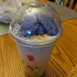 Empanada Convenience Store - Best halo halo!