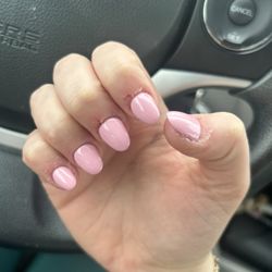 Dream Nails Bar - Bleeding cuticles