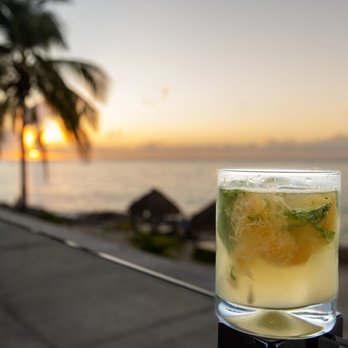 Buccanos At Night - The cocktails at Buccanos are way above average in quality and presentation. - Bars Near Me - Cozumel, ROO