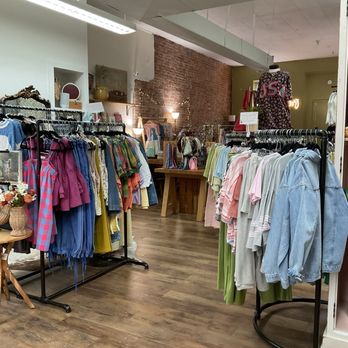 Windy Nest - Clothing boutiques - Jewelry Near Me - Boonville, Missouri Windy Nest - Clothing boutiques - Jewelry Near Me - Boonville, Missouri