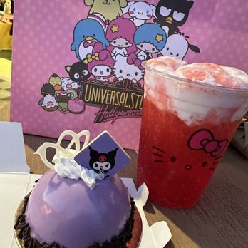 Hello Kitty And Friends Cafe - Themed Cafes Near Me - Universal City, California