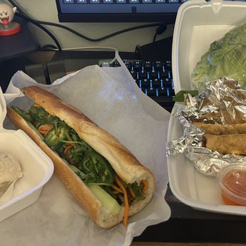 Alo Asian Kitchen - Pork Bao (Quantity of 1), Grilled Pork Baguette, Egg Roll Platter (Quantity of 4) - Vietnamese Near Me - Laguna Niguel, California