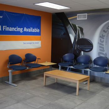 Heiser's Quick Lane - Heiser's Quick Lane waiting room with free coffee and wifi! - Auto Repair Near Me - Milwaukee, Wisconsin