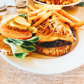 Hugo's - Create Your Own Beef Burger - Breakfast & Brunch Near Me - Studio City, California Hugo's - Create Your Own Beef Burger - Breakfast & Brunch Near Me - Studio City, California