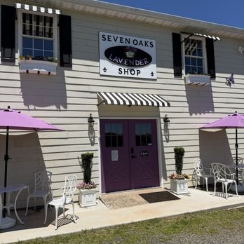 Seven Oaks Lavender Farm - Flowers & Gifts Near Me - Catlett, Virginia Seven Oaks Lavender Farm - Flowers & Gifts Near Me - Catlett, Virginia