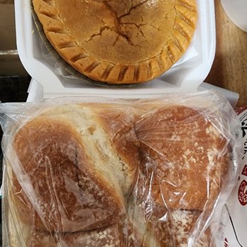 Dinah's Chicken - Pot pie and rolls - Chicken Shop Near Me - Glendale, California Dinah's Chicken - Pot pie and rolls - Chicken Shop Near Me - Glendale, California
