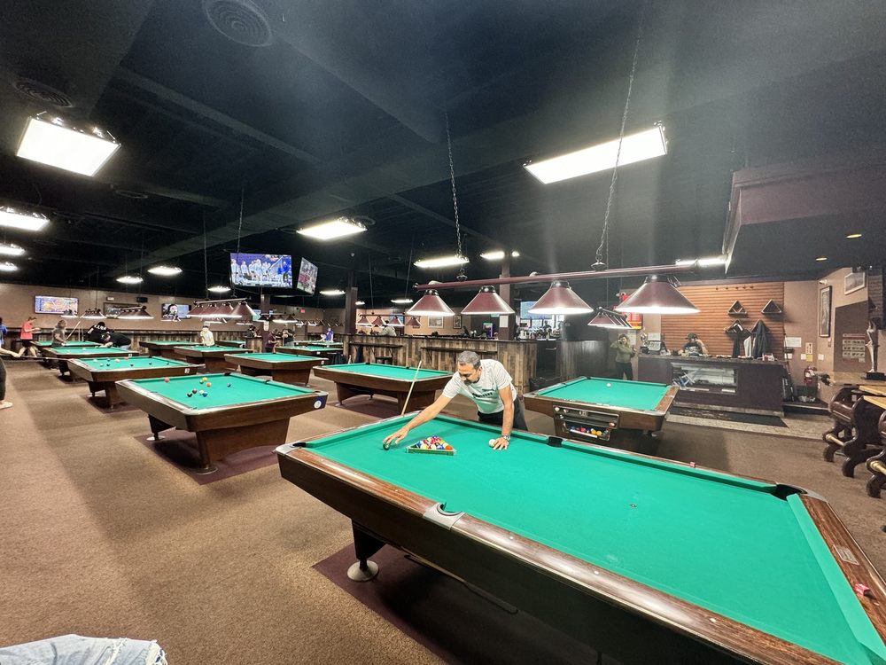 CASTLE BILLIARDS LOUNGE Updated August 2024 45 Photos & 41 Reviews