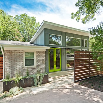 Soledad Builders, LLC - a home with a green front door - General Contractors Near Me - Austin, Texas Soledad Builders, LLC - a home with a green front door - General Contractors Near Me - Austin, Texas