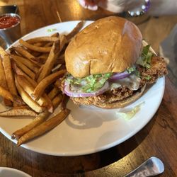Old Town Pub & Restaurant - Chicken sandwich, three out of ten.