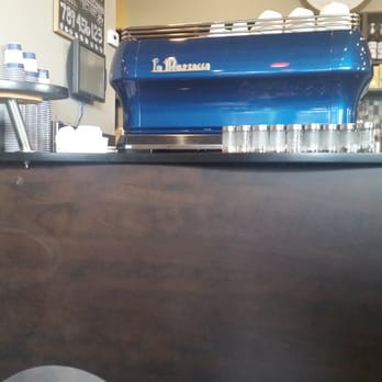 Waves Coffee House - Cafes Near Me - Burnaby, British Columbia