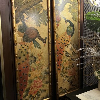 Grace's Mandarin - Bathroom upstairs - Asian Fusion Near Me - Oxon Hill, Maryland Grace's Mandarin - Bathroom upstairs - Asian Fusion Near Me - Oxon Hill, Maryland