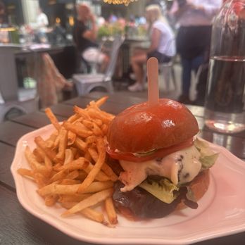 The Smith - Burger royale....so good - New American Near Me - New York, New York The Smith - Burger royale....so good - New American Near Me - New York, New York