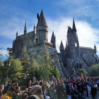 Universal Studios Hollywood - Harry Potter World - Amusement Parks Near Me - Universal City, California