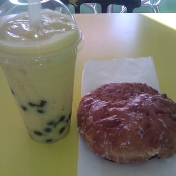 Jolly Donuts - Mango Boba Drink and Apple Fritter. #SFV #Donut #ILoveBoba - Donuts Near Me - North Hollywood, California
