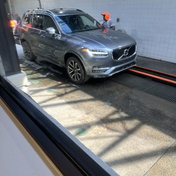 California Hand Wash - Car going through the hand wash, which is nice! - Auto Detailing Near Me - Suwanee, Georgia California Hand Wash - Car going through the hand wash, which is nice! - Auto Detailing Near Me - Suwanee, Georgia