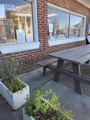 Ideal's Sandwich and Grocery by null