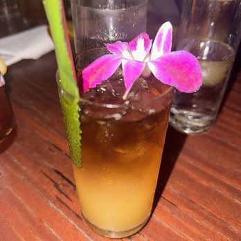 Hideout - Laylow "Hawaiian Style" Mai Tai - Bars Near Me - Honolulu, Hawaii