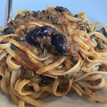 Trattoria Zero Otto Nove - Linguini alla puttanesca - Italian Near Me - Bronx, New York Trattoria Zero Otto Nove - Linguini alla puttanesca - Italian Near Me - Bronx, New York