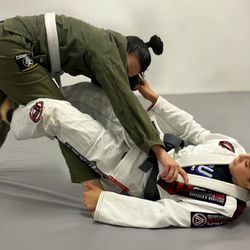 Nelumbo Jiu-Jitsu Academy - Adults practicing drills in Brazilian Jiu-Jitsu at Nelumbo Jiu-Jitsu Academy, Oviedo.