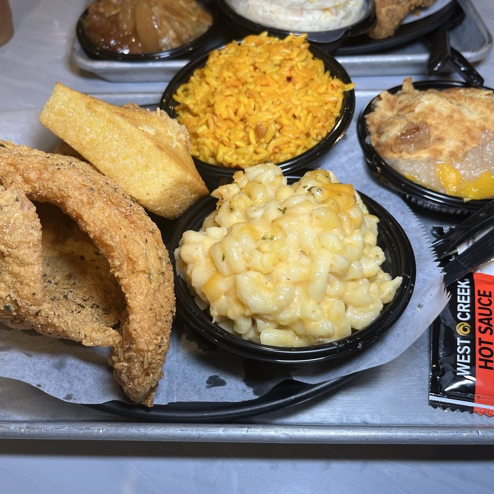 Cornbread Brooklyn - Fried Catfish, Baked Mac & Cheese, Yellow Rice, Peach Cobbler - Soul Food Near Me - Brooklyn, New York Cornbread Brooklyn - Fried Catfish, Baked Mac & Cheese, Yellow Rice, Peach Cobbler - Soul Food Near Me - Brooklyn, New York