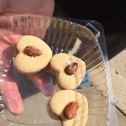 Almond cookies Almond cookies