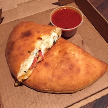 Lupillozz Pizza - An exquisite Calzone - Pizza Near Me - Vista, California Lupillozz Pizza - An exquisite Calzone - Pizza Near Me - Vista, California