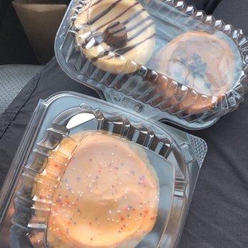 Sweet Mandy B's - Peanut butter cup cupcake, chocolate chip cupcake & Iced sugar cookie - Bakeries Near Me - Chicago, Illinois