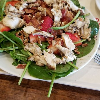 la Madeleine - Strawberry and chicken salad. About $8 - Cafes Near Me - Buford, Georgia la Madeleine - Strawberry and chicken salad. About $8 - Cafes Near Me - Buford, Georgia