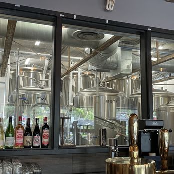 Sideward Brewing Co - Inside - Breweries Near Me - Orlando, Florida Sideward Brewing Co - Inside - Breweries Near Me - Orlando, Florida