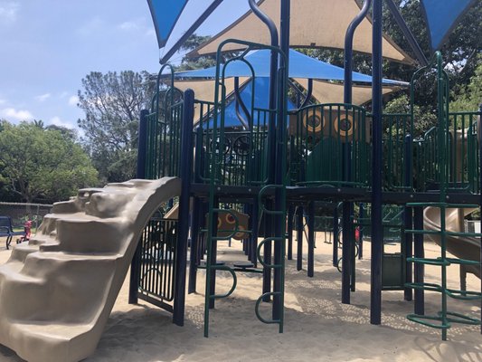 Photo of Robert L Burns Park - Los Angeles, CA, United States. Jungle gym