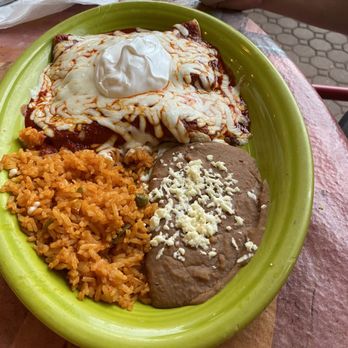 Lalo's Mexican Restaurant - Enchiladas dinner - Mexican Near Me - Glenview, Illinois Lalo's Mexican Restaurant - Enchiladas dinner - Mexican Near Me - Glenview, Illinois
