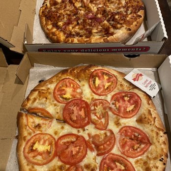 Cafe Bambino's - Margherita Pizza and BBQ Chicken Pizza (missing basil and cilantro) - Chicken Wings Near Me - Pasadena, California Cafe Bambino's - Margherita Pizza and BBQ Chicken Pizza (missing basil and cilantro) - Chicken Wings Near Me - Pasadena, California