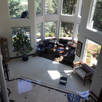 Crystal Clear Windows - Window Washing Near Me - Roseburg, Oregon Crystal Clear Windows - Window Washing Near Me - Roseburg, Oregon