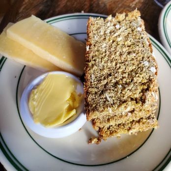 Sláinte - Slainte Soda Bread & Irish Butter with Irish Cheddar Cheese - Irish Pub Near Me - Oakland, California