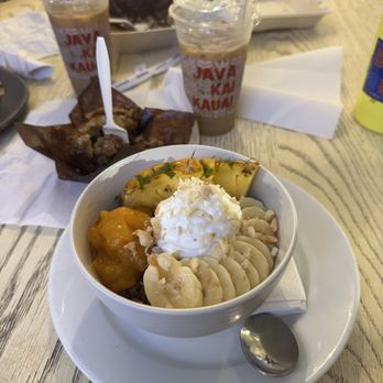Java Kai Kauai - Acai Berry Bowl - Breakfast & Brunch Near Me - Kapaa, Hawaii