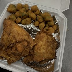 Fry Daddy's - Chicken breast dinner with fried okra