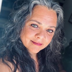 Elite Hair Design - Woman's hair cuts (before)