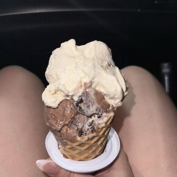 Bruster's Real Ice Cream - Chocolate Mudslide Butter Pecan - Desserts Near Me - Rancho Cucamonga, California Bruster's Real Ice Cream - Chocolate Mudslide Butter Pecan - Desserts Near Me - Rancho Cucamonga, California