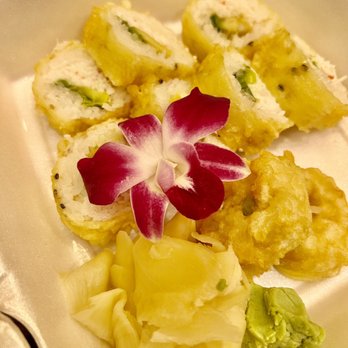 Joe's Sushi - a plate of sushi with a flower - Sushi Bars Near Me - Bermuda Dunes, California Joe's Sushi - a plate of sushi with a flower - Sushi Bars Near Me - Bermuda Dunes, California