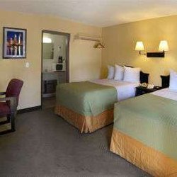 Travelodge by Wyndham San Ysidro - Standard 2 Double Bed Room