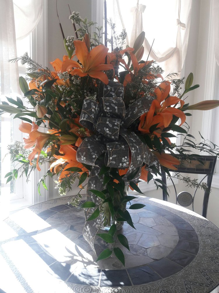 JOHN’S FLOWERS AND GIFT SHOP Updated August 2024 2852 Watkins Town