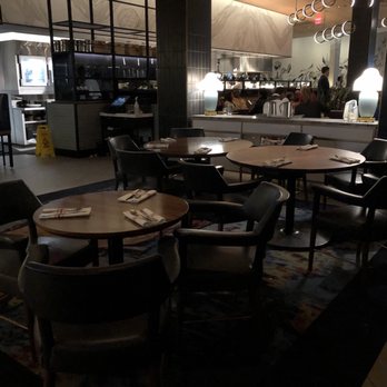 Earls Kitchen + Bar - New American Near Me - Orlando, Florida