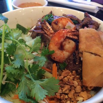 Pho Number One - Combination Vermicelli bowl (grilled pork, beef, shrimp, egg roll) - Vietnamese Near Me - Mesa, Arizona Pho Number One - Combination Vermicelli bowl (grilled pork, beef, shrimp, egg roll) - Vietnamese Near Me - Mesa, Arizona