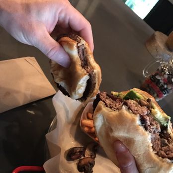 Sur Burger - My actual 8oz burger vs his 4oz which the bartender originally tried to claim was a 8oz - Burgers Near Me - Monterey, California Sur Burger - My actual 8oz burger vs his 4oz which the bartender originally tried to claim was a 8oz - Burgers Near Me - Monterey, California