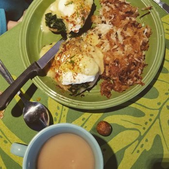 Pele's Kitchen - Veggie Benedict - Breakfast & Brunch Near Me - Pahoa, Hawaii