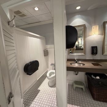 The Irish Coffee Pub - Even the ladies room is pretty! - Irish Near Me - East Islip, New York The Irish Coffee Pub - Even the ladies room is pretty! - Irish Near Me - East Islip, New York