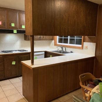 Royal Kitchen and Flooring - Before - General Contractors Near Me - Thousand Oaks, California