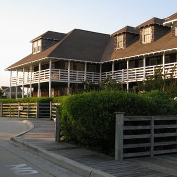 First Colony Inn - The view from the front near sunset. - Hotels Near Me - Nags Head, North Carolina