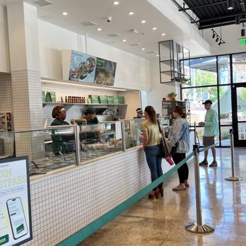 sweetgreen - Healthy Salads, Wraps, and Bowls - Salad Near Me - San Antonio, Texas