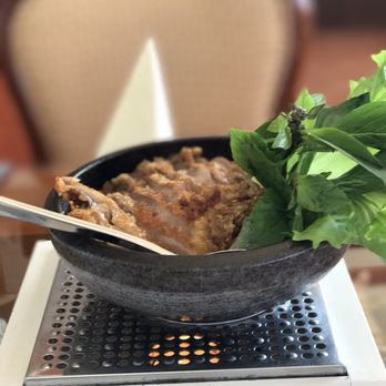 Huóng Viêt - M11 Vit càri, Knusprige Ente mit Thai-Basilikum und Gemüse in roter Curry-Soße - Vietnamese Near Me - Germering, BY Huóng Viêt - M11 Vit càri, Knusprige Ente mit Thai-Basilikum und Gemüse in roter Curry-Soße - Vietnamese Near Me - Germering, BY